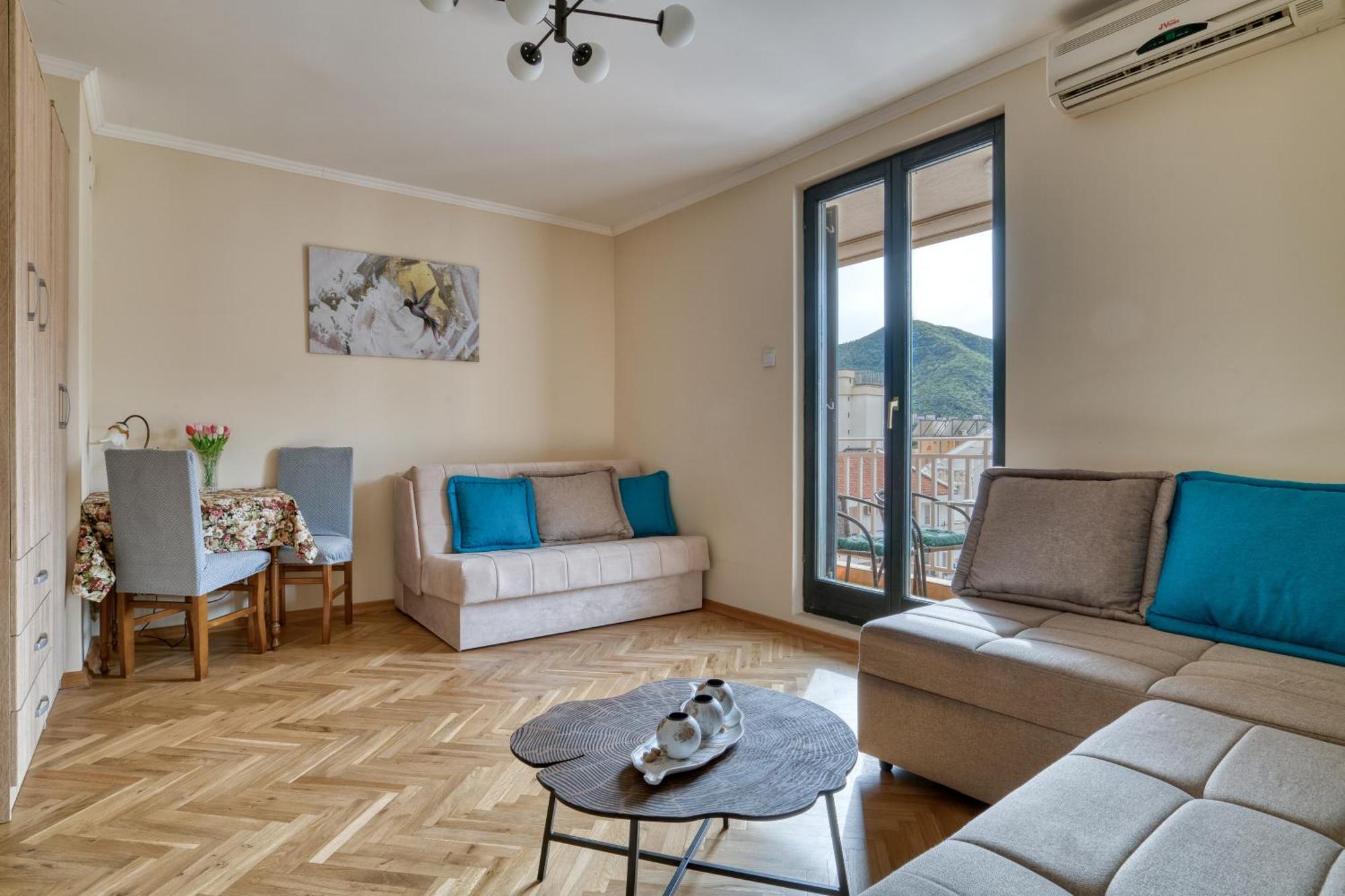 Apartment Comfort Near The *