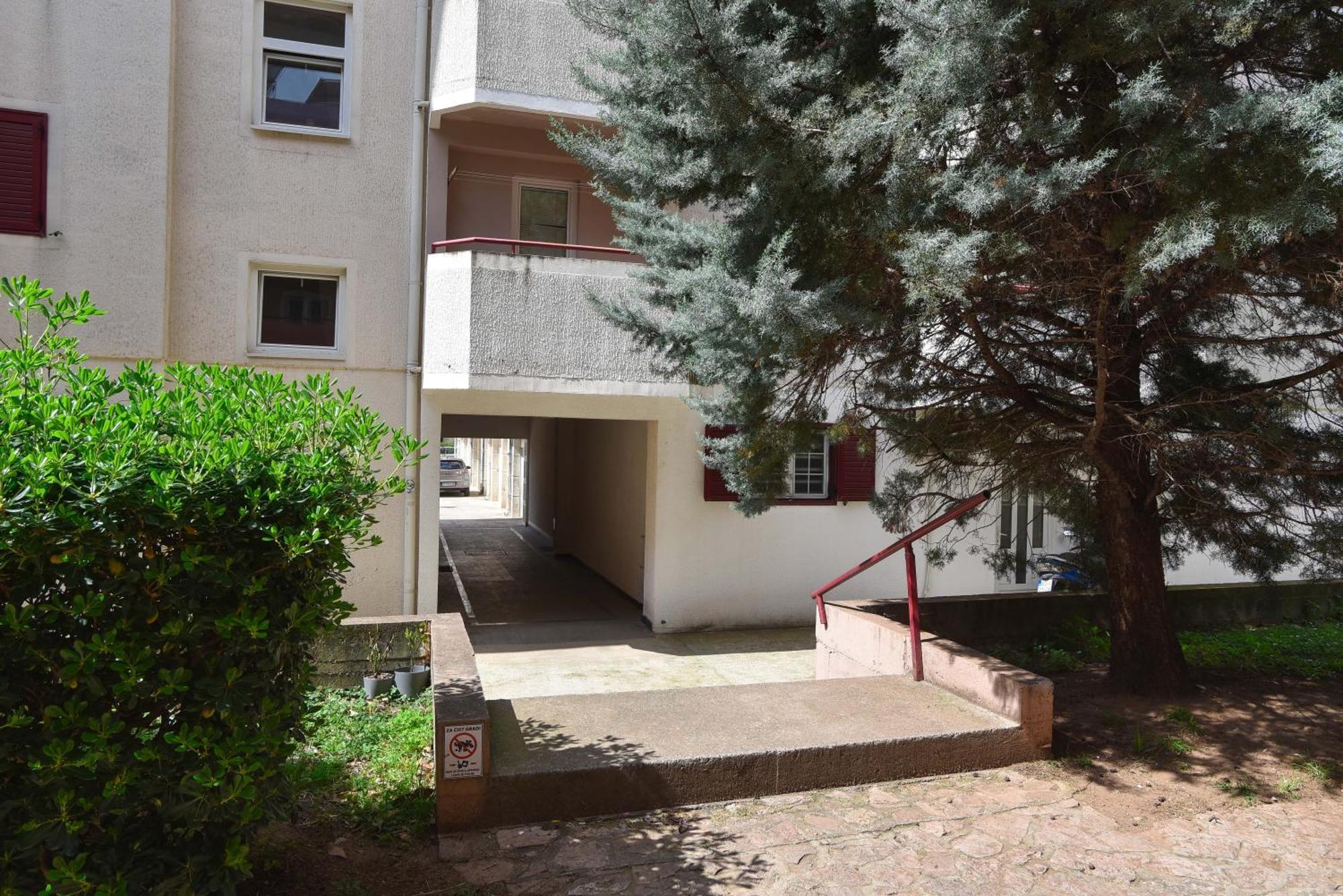 Apartment Comfort Near The
