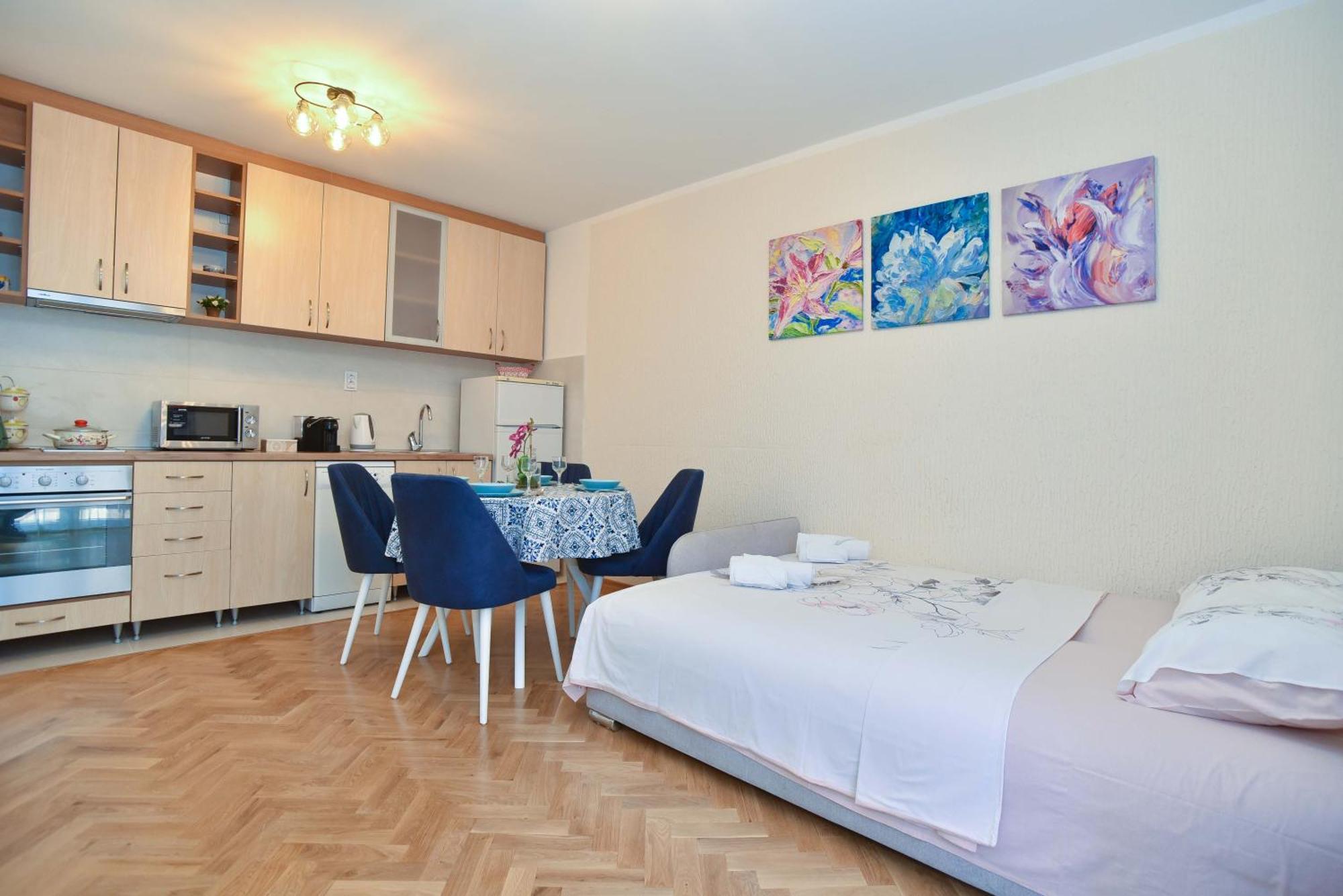 Apartment Comfort Near The
